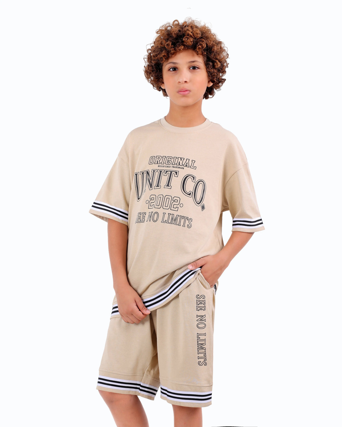 سوت1/2كم شورت UNIT CO BeNeshty