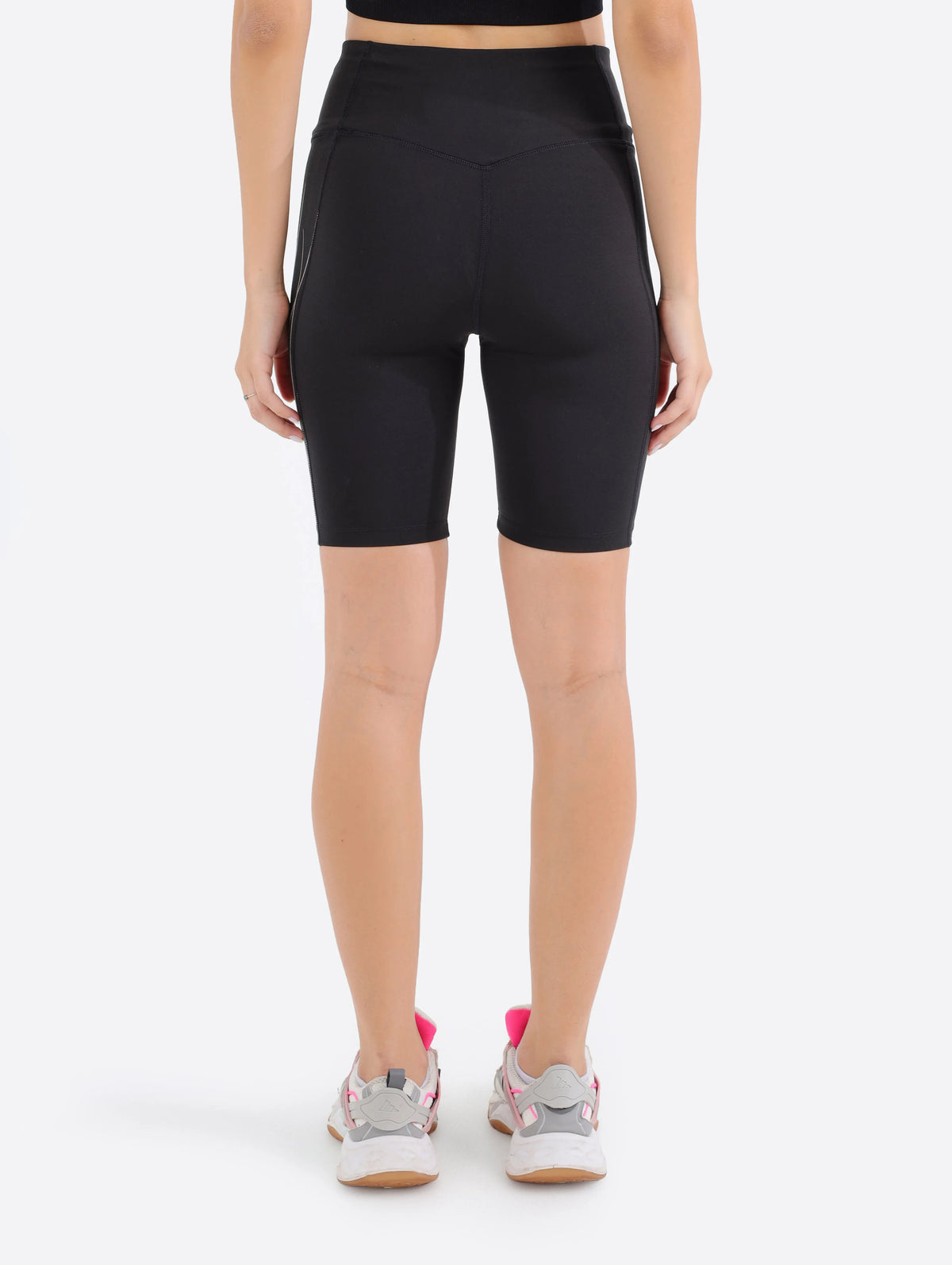 شورت ليجن قصات Skeechers